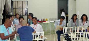 Descripción: Macintosh HD:Users:crissthian:Google Drive:Crónicas de la Diversidad:Cámara de Comercio GLBT:Foto presentación Cámara de Comercio GLBT público.jpg